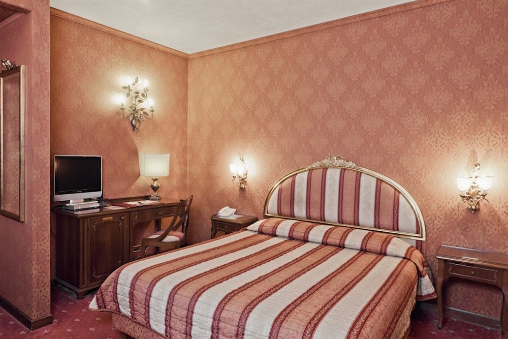 American-dinesen Venecia